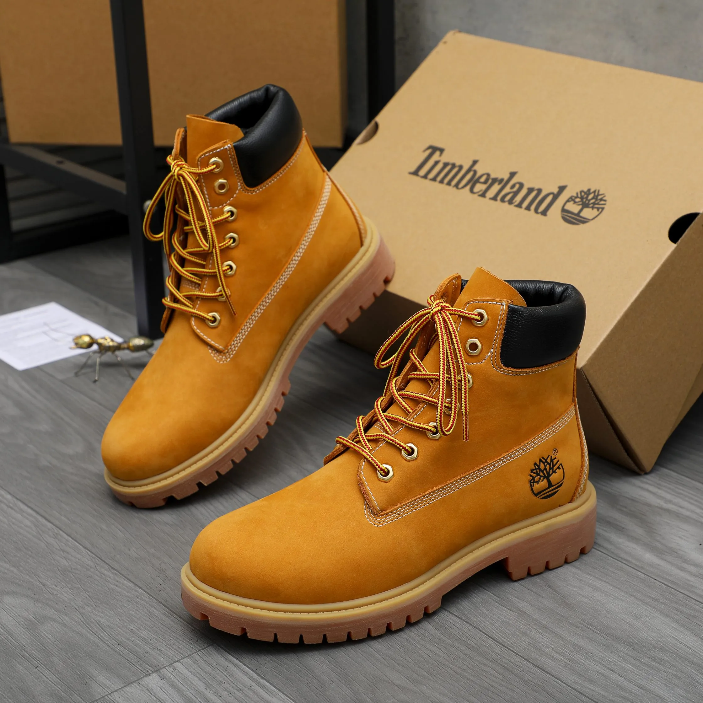 Men's shoes 💰p480 Product trademark: LV "Louis Vuitton" business lace-up high-top men's shoes Regular size: 38-44 Product material: Selected frosted cowhide upper, leather lining, original rubber outsole